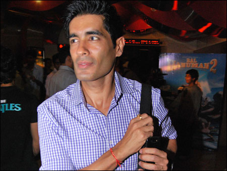 Bollywood brigade in Manish Malhotra show